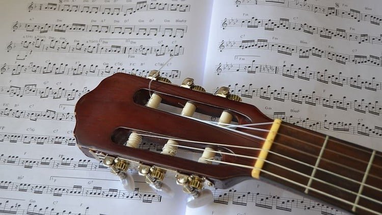Curso de música sobre partitura